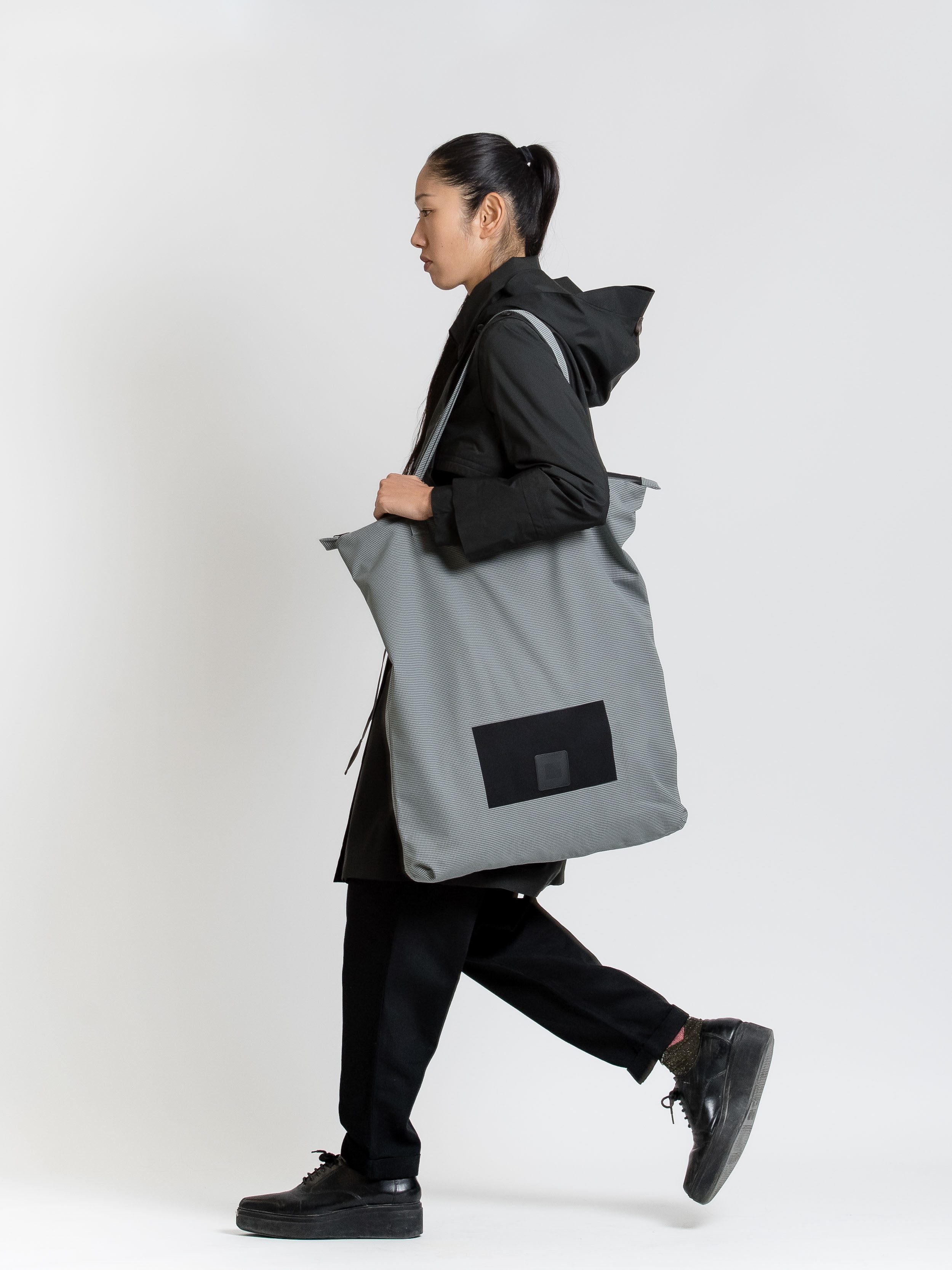 最先端 【新品未使用/定価半額】WATERPROOF BAG TOTE バッグ - www