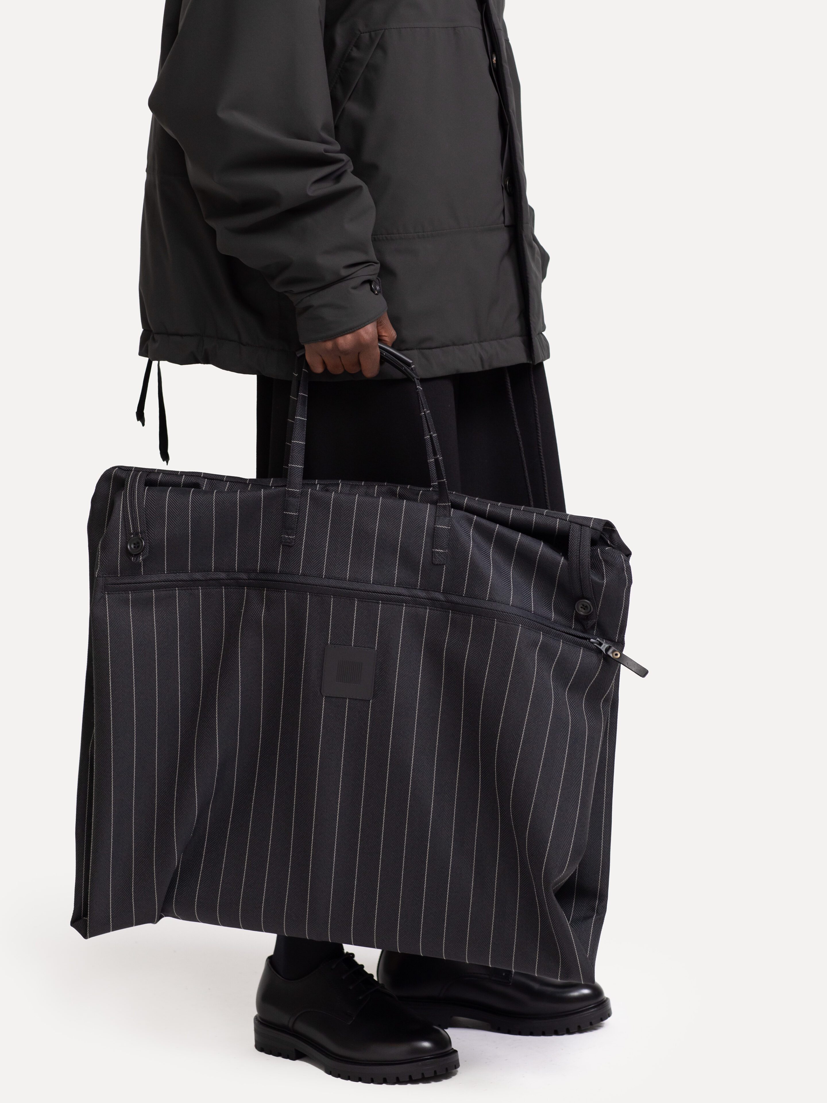 Herschel winslow garment on sale bag