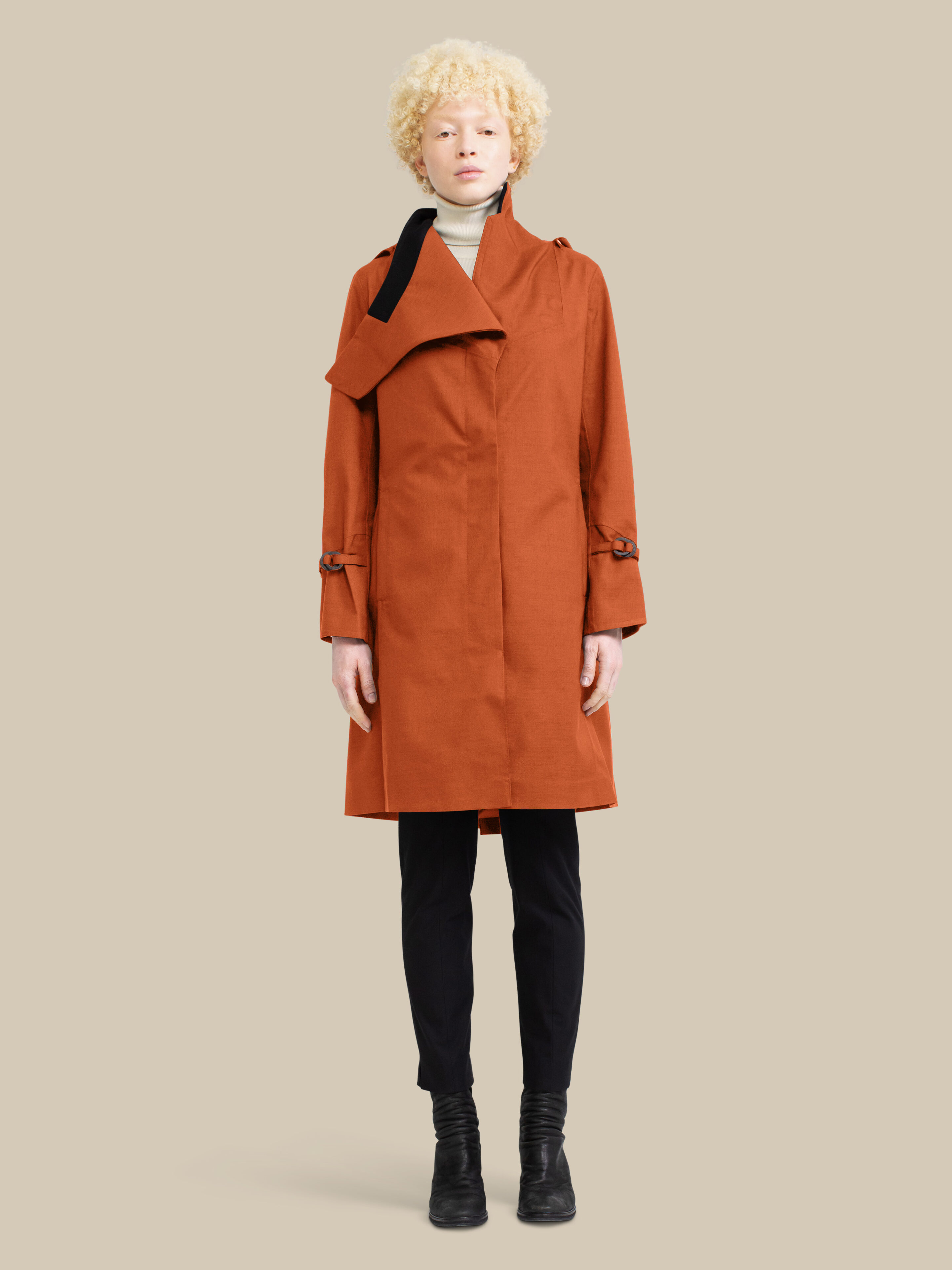 Noir Femme / mixed-gold-flame